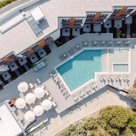 Astrid By Brassbell Hotel